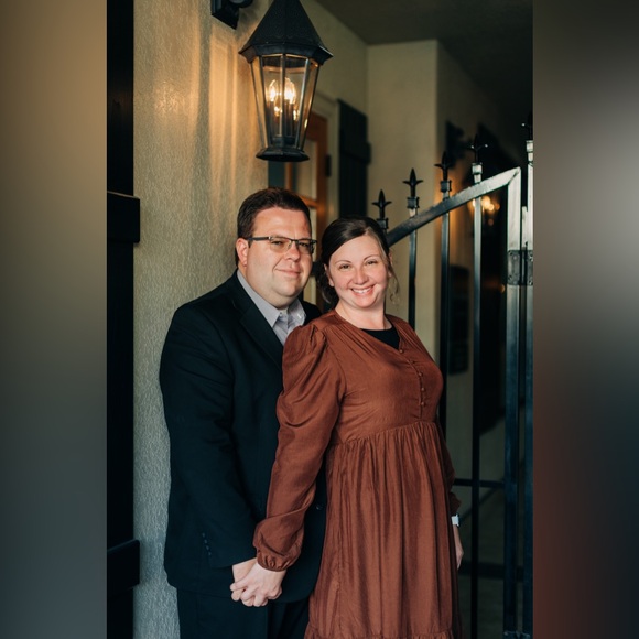 🎀Meet your Posher, ℂ𝕠𝕦𝕣𝕥𝕟𝕖𝕪🎀 - Picture 3 of 12